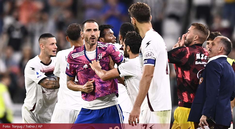 bonući tanjug ap Fabio Ferrari.jpg
